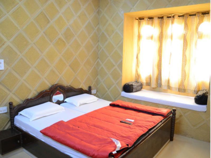 Hotel Qutub Villa Джайсалмер Екстериор снимка
