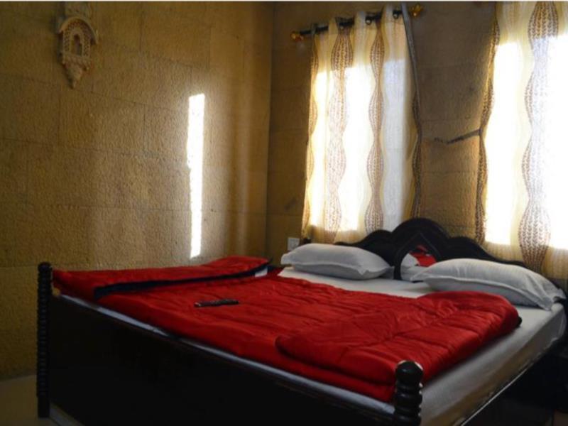 Hotel Qutub Villa Джайсалмер Екстериор снимка