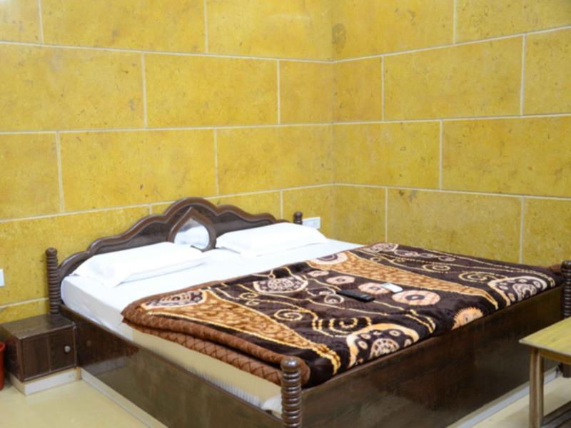 Hotel Qutub Villa Джайсалмер Екстериор снимка