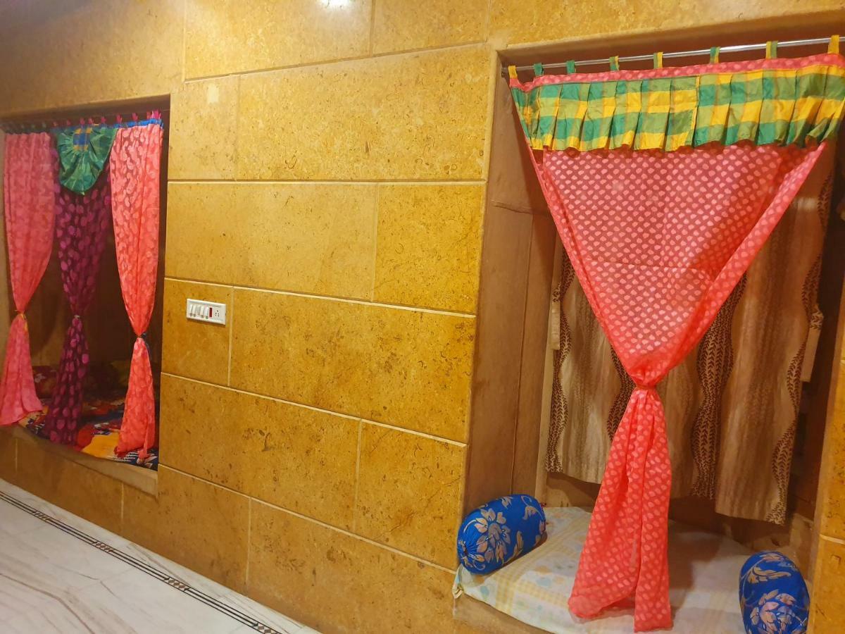 Hotel Qutub Villa Джайсалмер Екстериор снимка